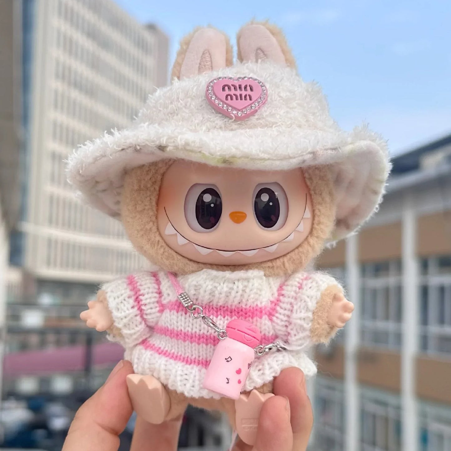 Labubu V1 V2 Idol Cute Doll Clothes – Fashion Sweater Outfit & Accessories | Pink & White Sitting Party Style