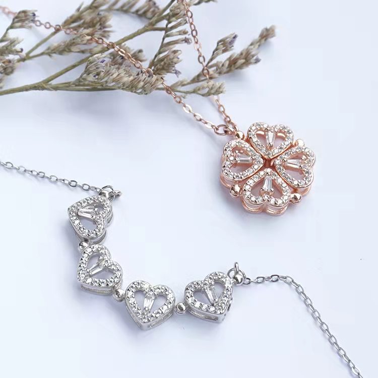 2025 New Fashion Clover Necklace Love Pendant Lucky Clavicle Chain Valentine's Day Gift