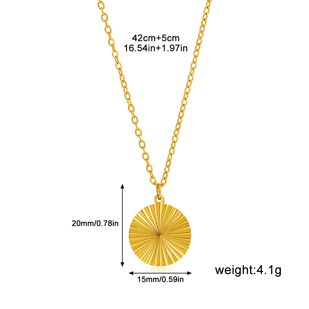 European and American cross-border simple stainless steel 18k gold butterfly heart-shaped necklace high-end accessories three-dimensional pendant for men and women